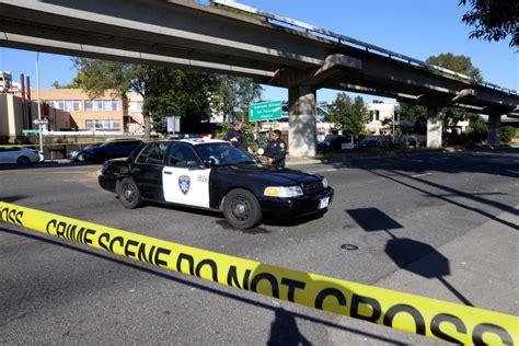 Two children among four people injured in Oakland shootings